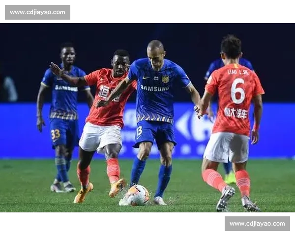 恒大vs苏宁次回合比赛地点揭晓主场优势成焦点引发球迷热议前景分析 恒大vs苏宁次回合比赛地点揭晓主场优势成焦点引发球迷热议前景分析