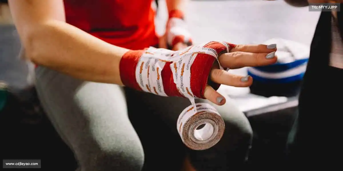 米兰无论是晨跑还是夜骑，风都是最好的伙伴！🌪️